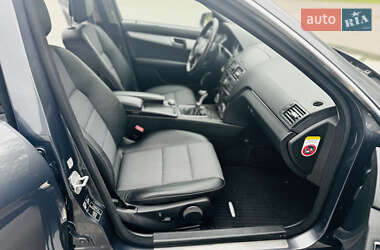 Универсал Mercedes-Benz C-Class 2009 в 