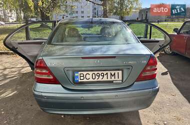 Седан Mercedes-Benz C-Class 2002 в 