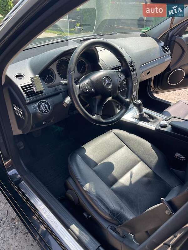 Седан Mercedes-Benz C-Class 2008 в Ужгороде