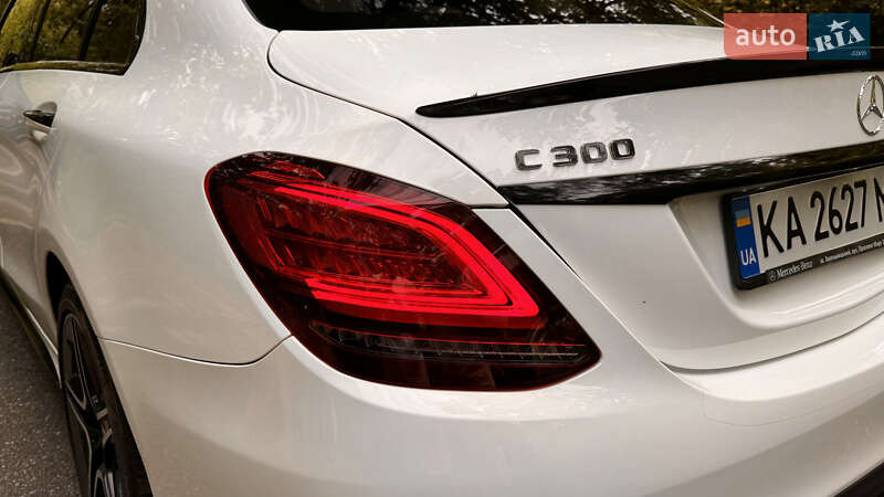 Седан Mercedes-Benz C-Class 2019 в Киеве