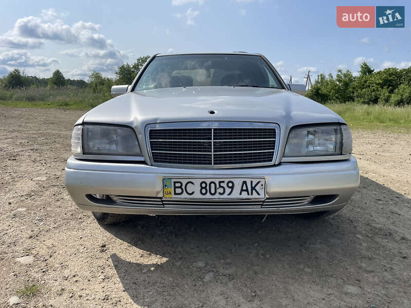 Седан Mercedes-Benz C-Class 1996 в Долині