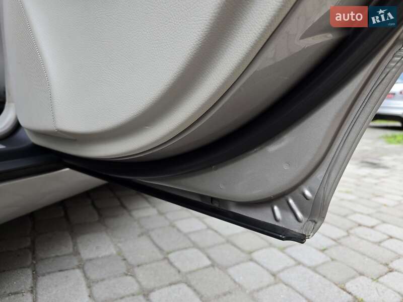 Седан Mercedes-Benz C-Class 2004 в Полтаве