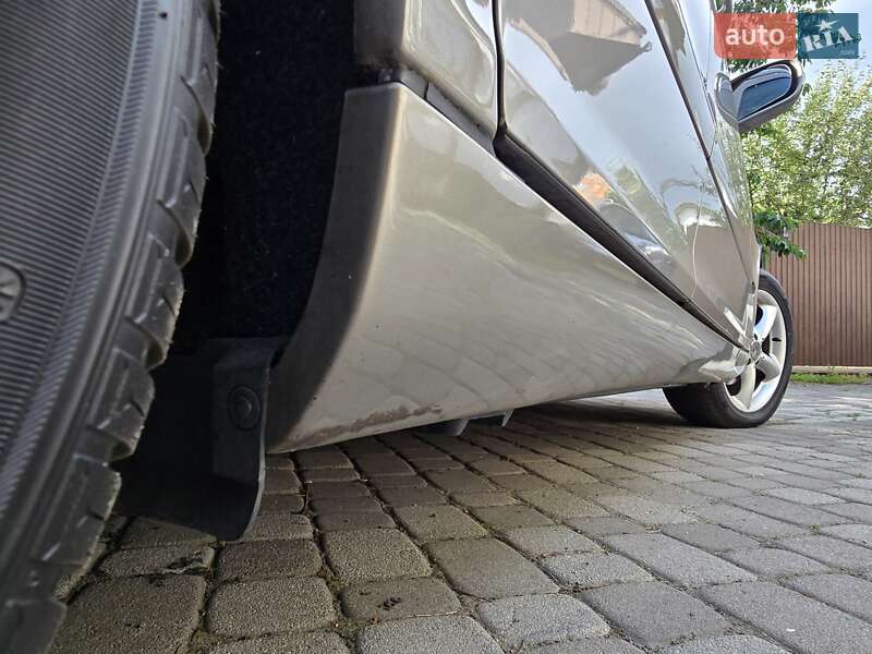 Седан Mercedes-Benz C-Class 2004 в Полтаве