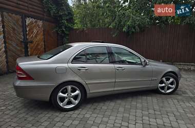 Седан Mercedes-Benz C-Class 2004 в 