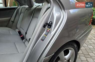 Седан Mercedes-Benz C-Class 2004 в 