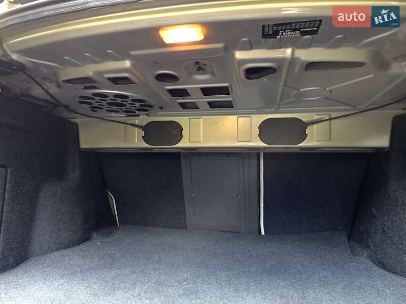 Седан Mercedes-Benz C-Class 2004 в Полтаве