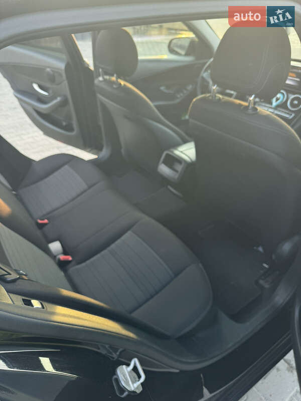 Универсал Mercedes-Benz C-Class 2014 в Яворове
