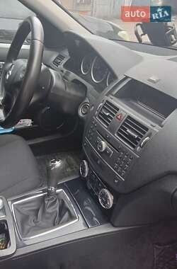 Универсал Mercedes-Benz C-Class 2010 в 
