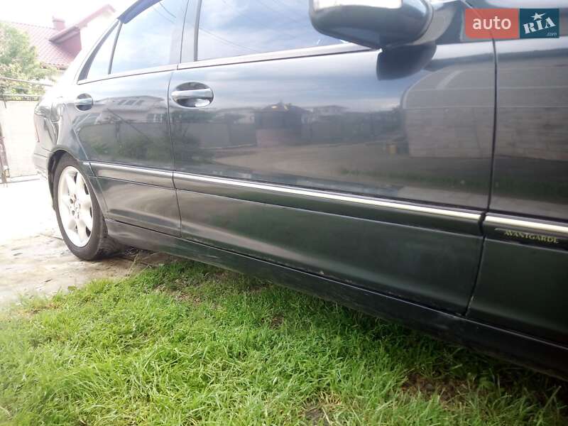 Седан Mercedes-Benz C-Class 2001 в Ивано-Франковске