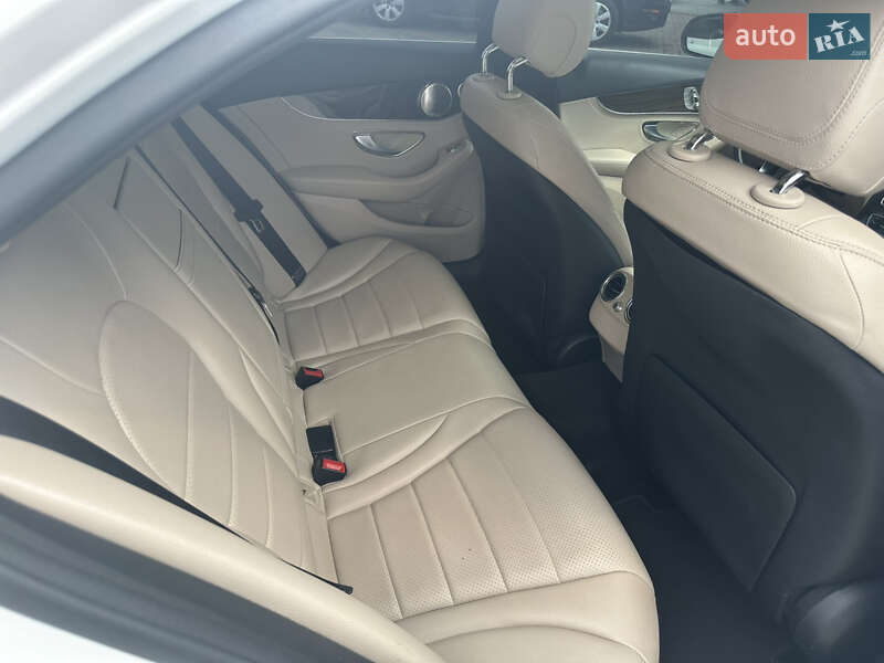 Седан Mercedes-Benz C-Class 2015 в Киеве