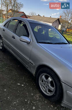 Седан Mercedes-Benz C-Class 2001 в 