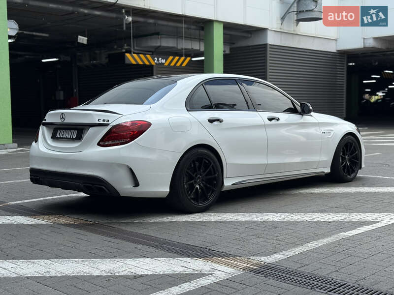 Седан Mercedes-Benz C-Class 2017 в Киеве