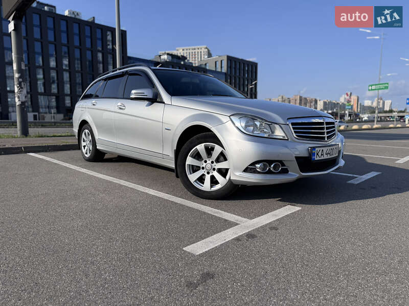 Универсал Mercedes-Benz C-Class 2013 в 