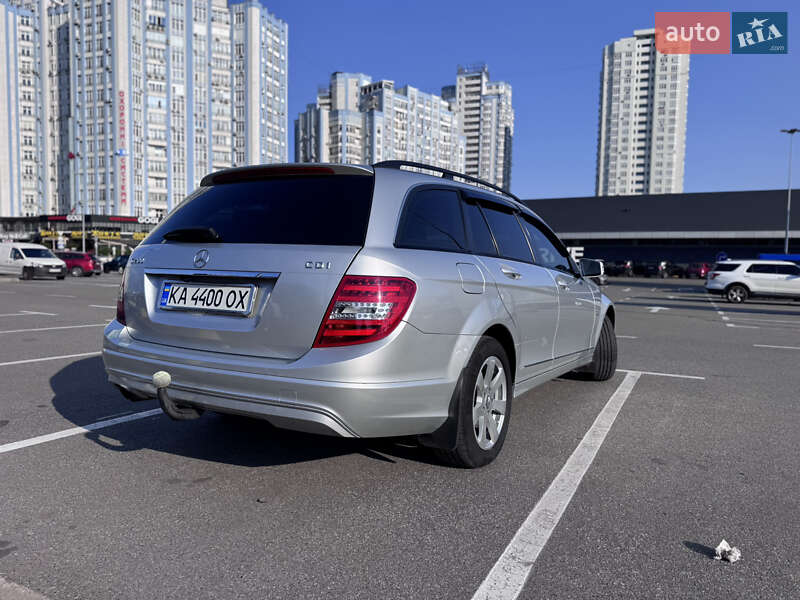 Универсал Mercedes-Benz C-Class 2013 в Киеве
