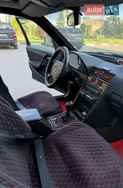 Седан Mercedes-Benz C-Class 2000 в 