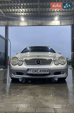 Купе Mercedes-Benz C-Class 2002 в 