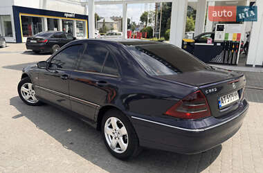 Седан Mercedes-Benz C-Class 2002 в 