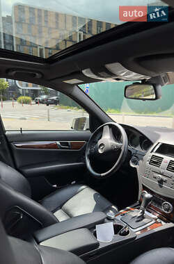 Седан Mercedes-Benz C-Class 2010 в 