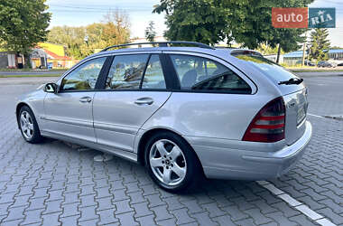Универсал Mercedes-Benz C-Class 2004 в 