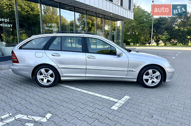 Универсал Mercedes-Benz C-Class 2004 в 