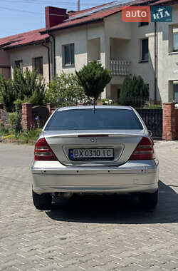 Седан Mercedes-Benz C-Class 2002 в 