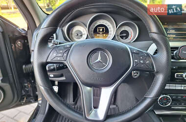 Універсал Mercedes-Benz C-Class 2012 в 