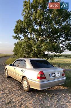 Седан Mercedes-Benz C-Class 1995 в 