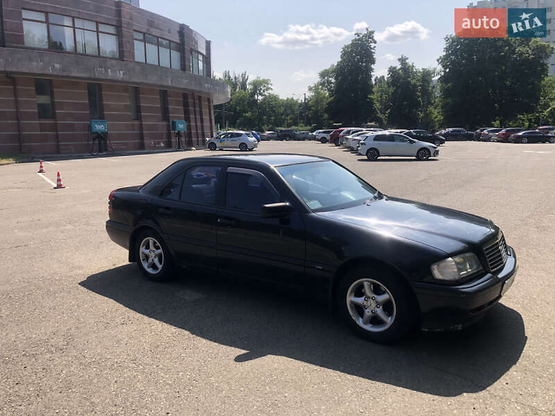Mercedes-Benz C-Class 1996