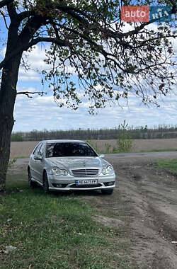 Седан Mercedes-Benz C-Class 2005 в Харькове