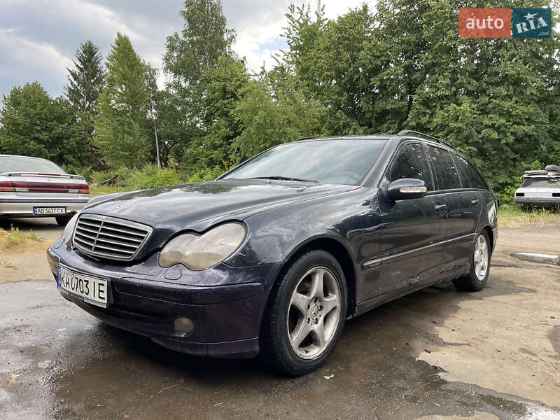Универсал Mercedes-Benz C-Class 2001 в 