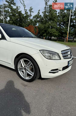 Седан Mercedes-Benz C-Class 2011 в 