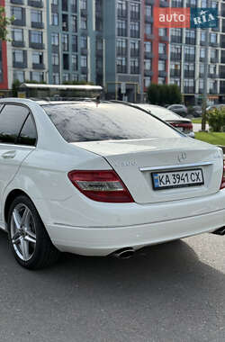 Седан Mercedes-Benz C-Class 2011 в 