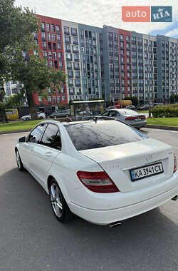 Седан Mercedes-Benz C-Class 2011 в 
