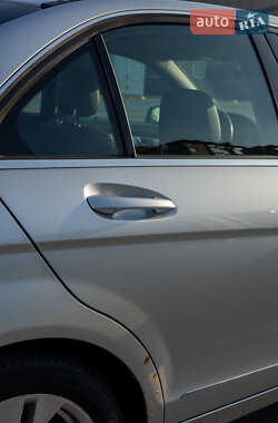 Седан Mercedes-Benz C-Class 2010 в 