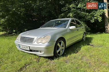 Седан Mercedes-Benz C-Class 2000 в 