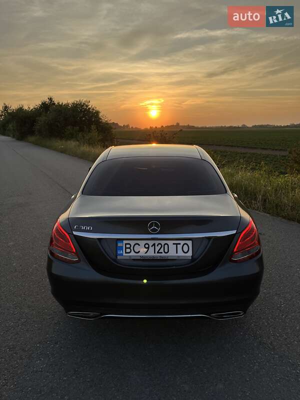 Седан Mercedes-Benz C-Class 2015 в Львове