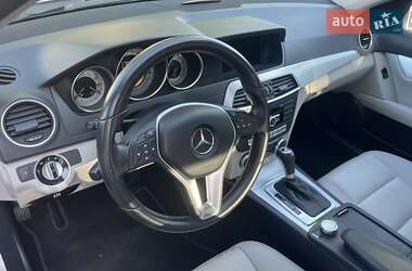 Седан Mercedes-Benz C-Class 2011 в 