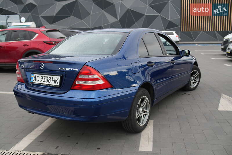 Седан Mercedes-Benz C-Class 2003 в Луцке