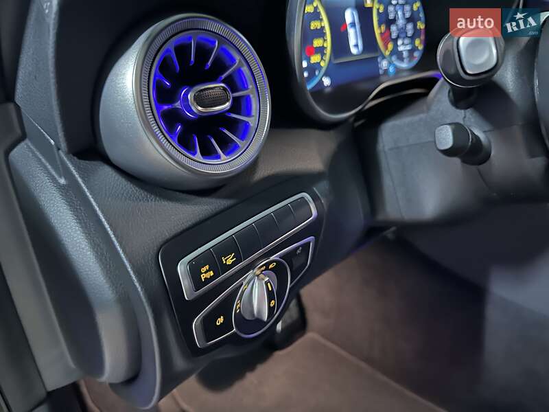 Седан Mercedes-Benz C-Class 2019 в Днепре