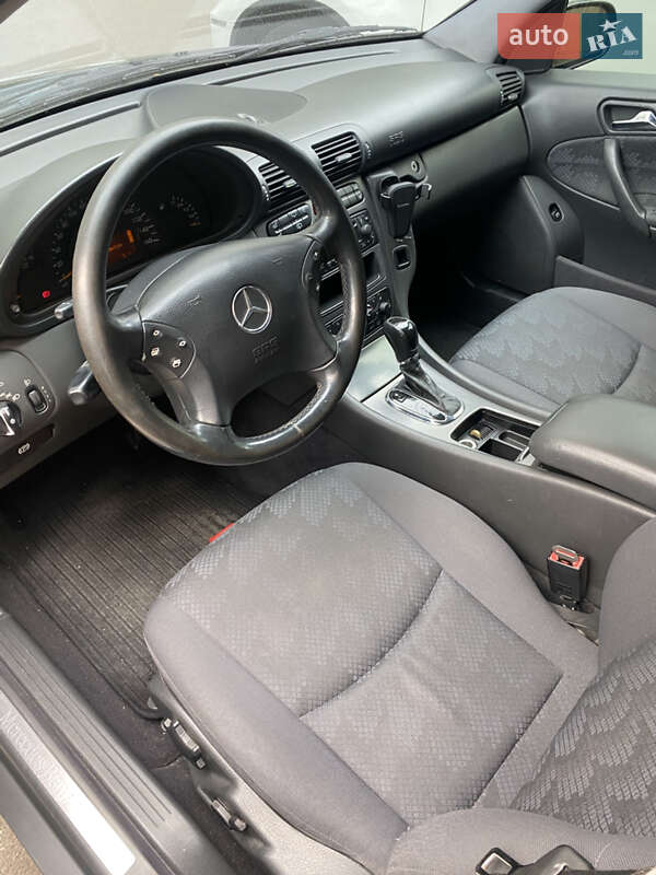 Універсал Mercedes-Benz C-Class 2002 в Вінниці