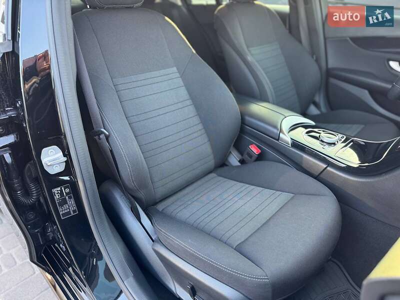 Седан Mercedes-Benz C-Class 2018 в Киеве