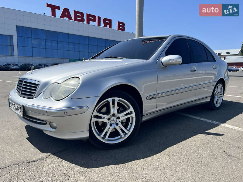 Mercedes-Benz C-Class 2002