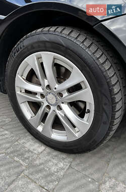 Универсал Mercedes-Benz C-Class 2011 в 