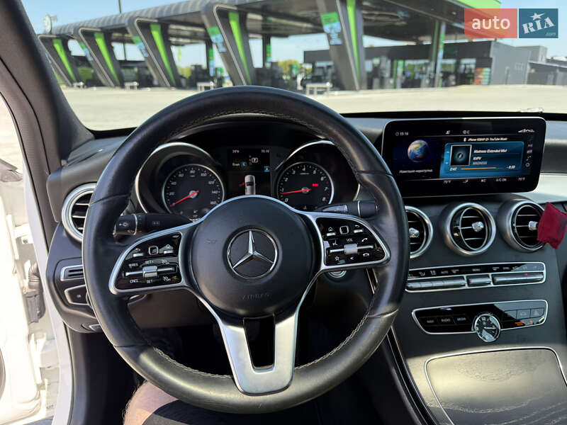 Седан Mercedes-Benz C-Class 2018 в Львове