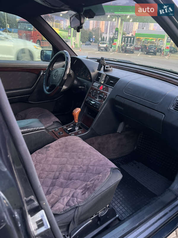 Седан Mercedes-Benz C-Class 1996 в Киеве фото 21 Седан Mercedes-Benz C-Class 1996 в Киеве