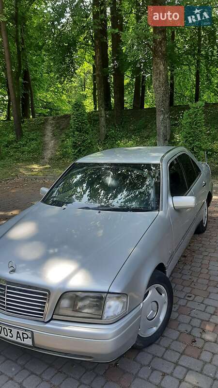 Седан Mercedes-Benz C-Class 1996 в Трускавце фото 38 Седан Mercedes-Benz C-Class 1996 в Трускавце