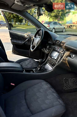 Универсал Mercedes-Benz C-Class 2002 в 