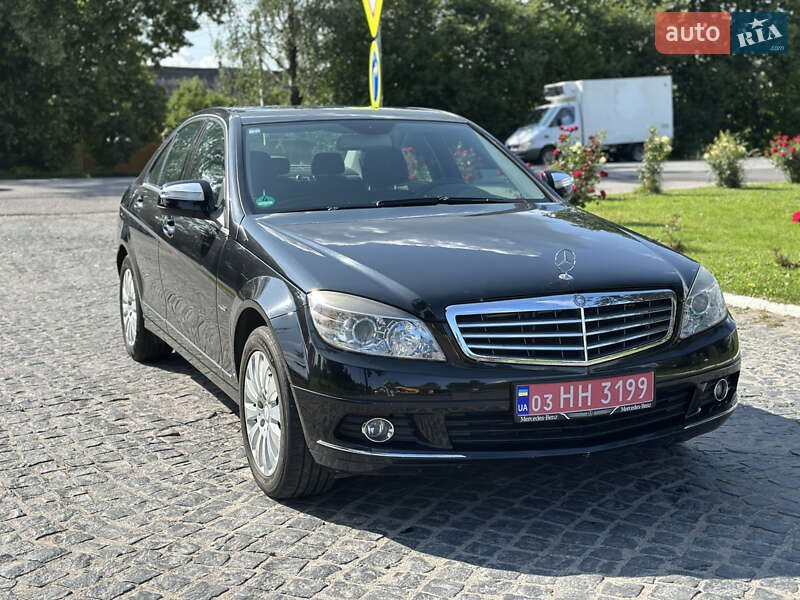 Седан Mercedes-Benz C-Class 2007 в Староконстантинове