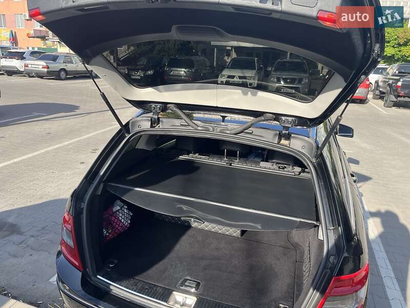Универсал Mercedes-Benz C-Class 2011 в Виннице