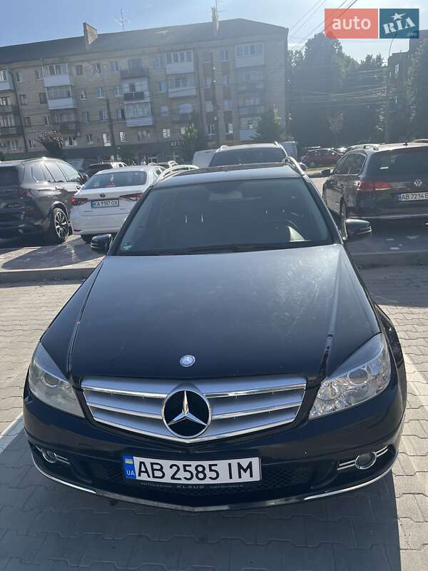 Универсал Mercedes-Benz C-Class 2011 в Виннице